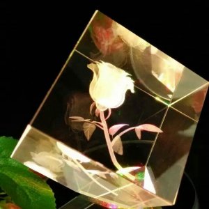 水晶內雕