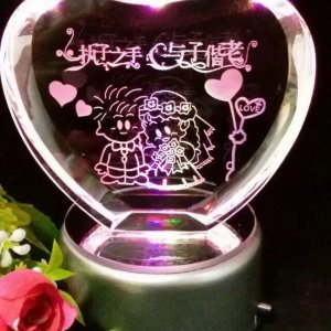 水晶內雕